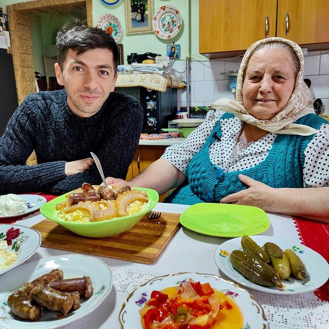 Comediantul Mircea Bravo explică succesul clipurilor cu Tanti Lenuța / (Foto: Instagram @mirceabravo)