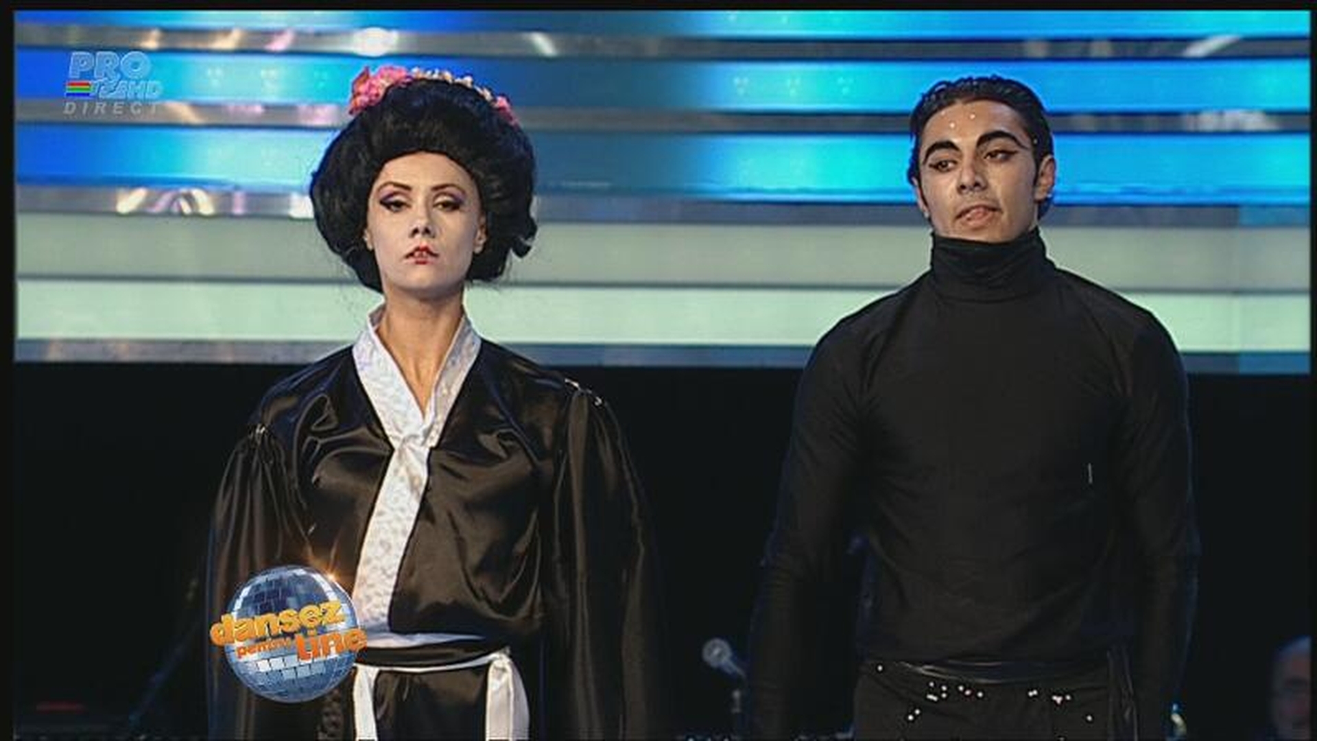 Primul 10 din această seară! Oana Ioniţă, înconjurată de samurai şi îmbrăcată ca o adevărată gheişă la "Dansez"