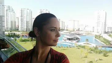 Andreea Marin a dat in mintea copiilor! Vezi cum s-a fotografiat vedeta in vacanta din Turcia