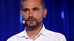 Cornel Marin, concurentul care l-a emoţionat până la lacrimi pe Florin Călinescu la Românii au Talent. A vrut să se sinucidă