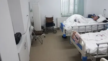 Un bărbat din Timișoara a ajuns la spital după ce şi-a cusut buzele cu sârmă. De ce a făcut asta