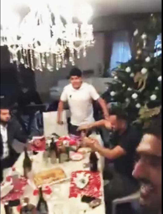 Cum a petrecut Crăciunul Văncică, bărbatul despre care s-a spus că Roxana Dobre l-a înşelat pe Salam