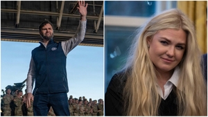 Speculații de amantlâc la nivel înalt! JD Vance, acuzat că își va părăsi soția pentru Erika Kirk: ”Cea mai perfectă poveste”