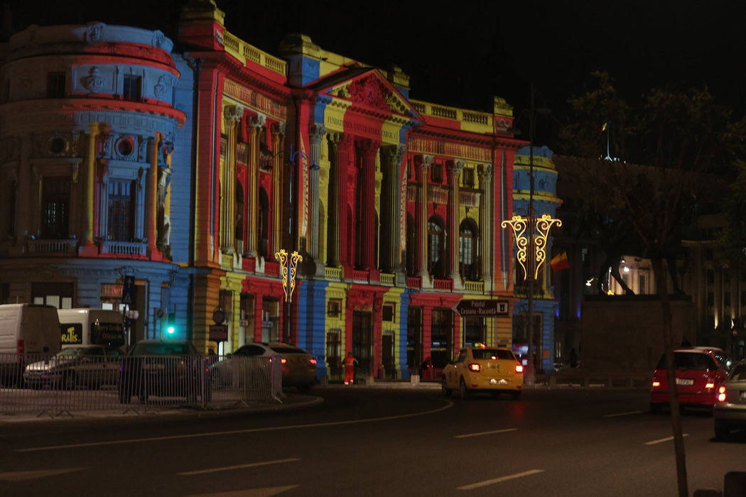 Milioane de lumini colorează Bucureștiul