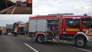 Accidentul violent din Ungaria, filmat live chiar de șoferul microbuzului din România: "Intrăm în tir!"