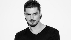 Se leaga o idila? Bogdan Vladau a pus ochii pe o rusoaica care poate aprinde imaginatia oricui