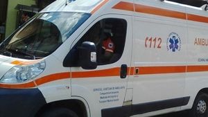 Incident șocant în Tulcea! O copilă de 15 ani s-a aruncat de la etajul 6, după ce a fost prinsă că fumează