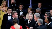 Gafă de proporţii la OSCAR 2017! „La La Land”, anunţat în mod greşit cel mai bun film