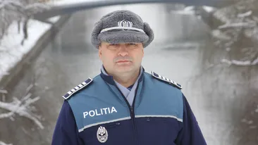 El este Superman de la Politia Capitalei! Povestea agentului care s-a aruncat in ape inghetate pentru a salva oameni!