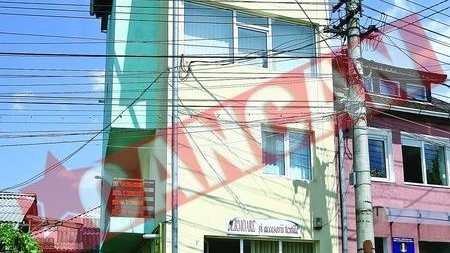 Blocul gemenelor sinucigase a fost parasit