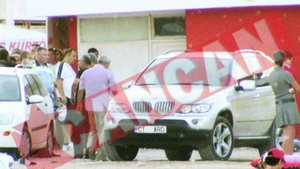 Soferul care i-a calcat pe turisti pe plaja Isi pastreaza permisul