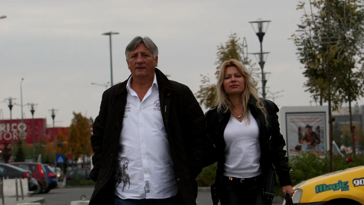 Asta le-ar intrece pe toate! A divortat de “Bella” din “La Bloc” si a luat-o pe verisoara ei! Acum s-a saturat si de… verisoara?!