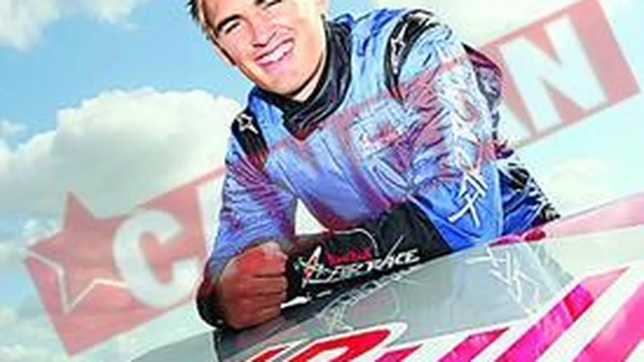 A zburat cu avionul printre jaloane