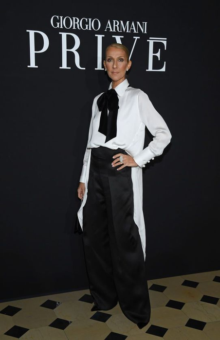 Celine Dion nu se mai opreşte din slăbit. Fanii sunt îngrijorați de cum arată artista