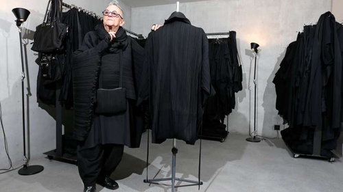 Doliu în lumea modei! O cunoscută creatoare de modă s-a stins din viaţă
