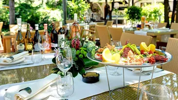 De la 1 iunie românii vor putea merge din nou la hoteluri, pensiuni și restaurante, dar trebuie să respecte niște reguli