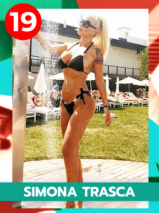 TOP sexy-vedete care au făcut show pe plajă! Anna Lesko și Alexandra Stan au dat startul: Cu berica-n buzișoare!