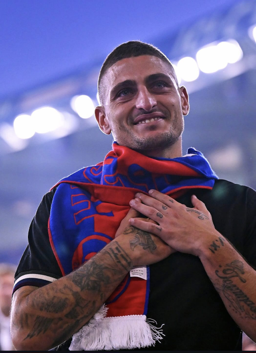 Marco Verratti, dezbrăcat de o dansatoare într-un club exclusivist din Mykonos. Campionul italian a cedat complet în fața ispitei!