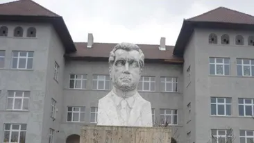 Profesoara din Alba, care a întreținut relații intime cu un elev, a fost condamnată la doi ani de închisoare cu suspendare