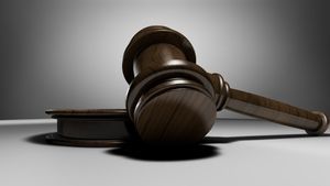 Bancul zilei | Un ginelog bate o prostituată și ajung la tribunal