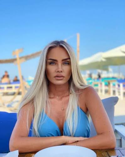 Artista a petrecut mai mult timp în locațiile pe care le deține