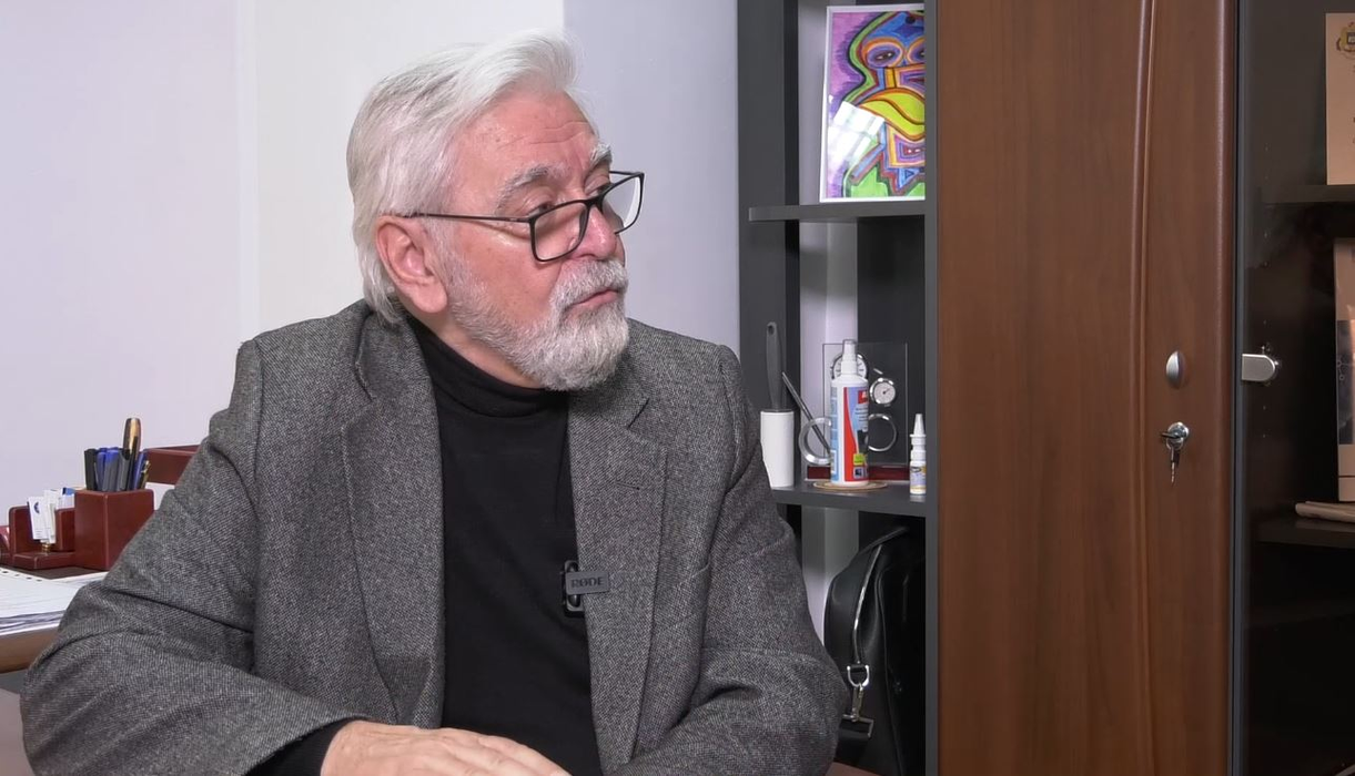 Președintele Colegiului Psihologilor din România susține că celebrul Cristian Andrei va trebui să se supună legii, fie că îi convine sau nu