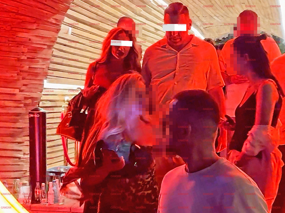 Pleaca cu el din club fara sa-i pese ca poate fi vazuta