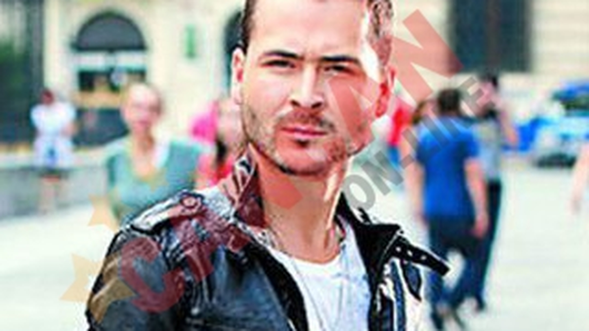 Edward Maya a semnat cu cea mai in voga trupa a momentului