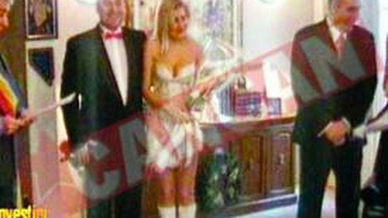 De ce si-a dorit Elena Udrea casatorie in America