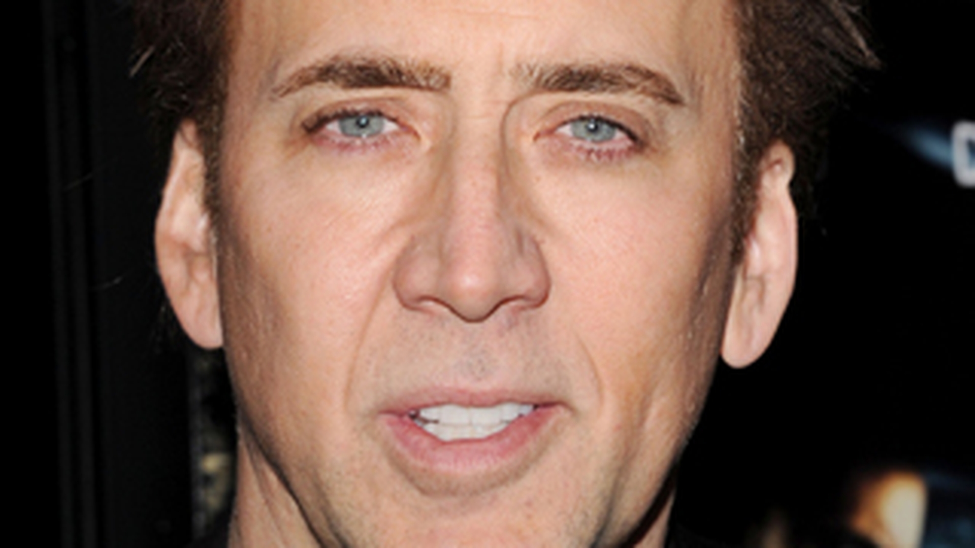 Nicolas Cage a dat afara din casa un barbat dezbracat, care intrase prin efractie