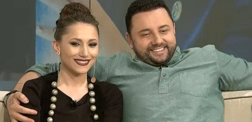 Andra şi sosia ei