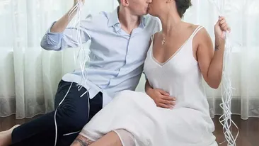 Andreea Popescu, fosta dansatoare a Deliei, cu burtica de graviduţă la vedere! 