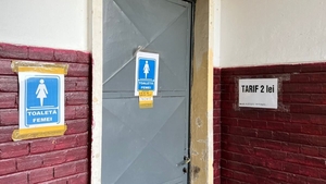 "Eram în gara din Ploiești împreună cu iubita mea, care e gravidă". Ce au pățit un tânăr prahovean și prietena lui