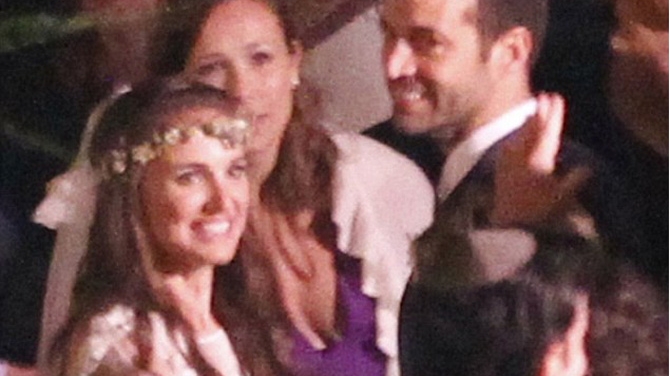 Primele poze de la nunta actritei Natalie Portman: S-a casatorit in mare secret, cu doar 60 de prieteni si rude de fata