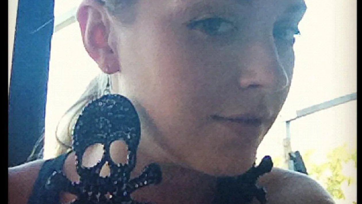 Uite cum se pregateste Diana Dumitrescu pentru concertul Red Hot Chili Peppers