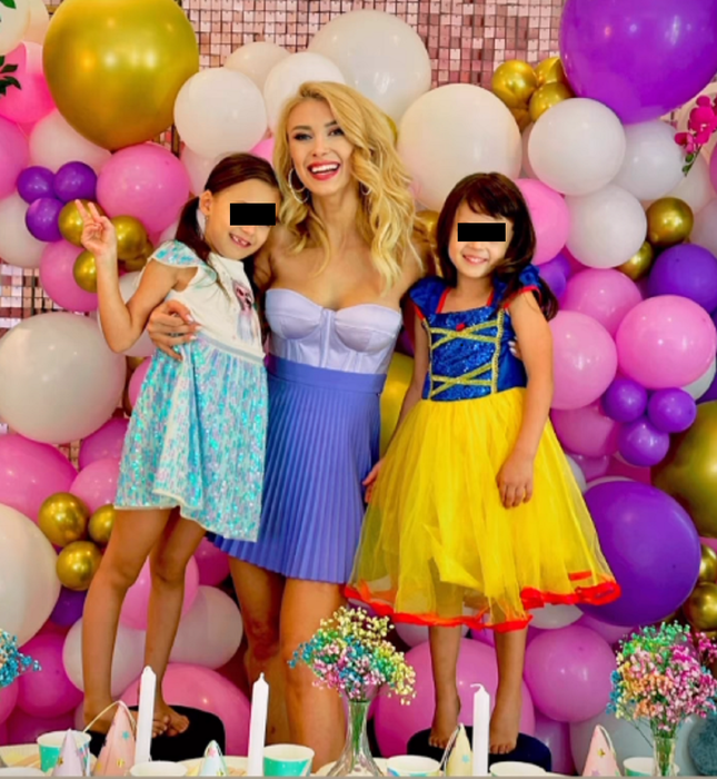 Andreea Bălan a „spart” banii la ziua Ellei. Petrecere grandioasă la aniversarea micuţei. VIDEO