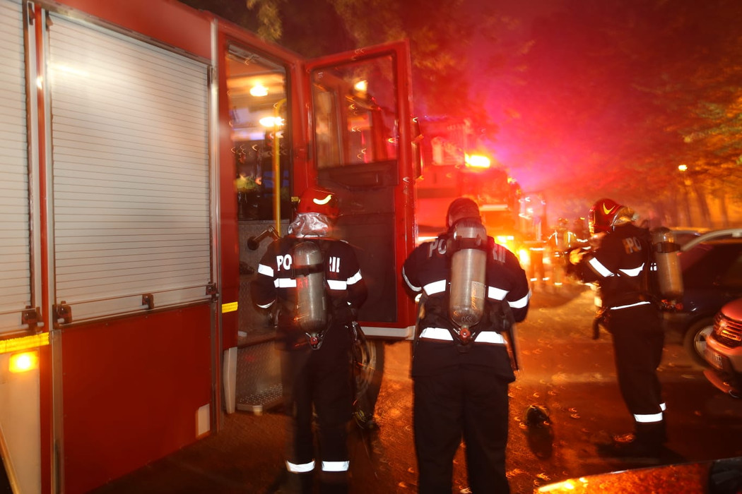 Explozie în București! Trei oameni au murit după incendii devastatoare