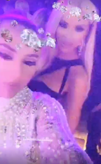 Bianca Drăgușanu și Alex Bodi, săruturi și atingeri fierbinți în public. Avem imaginile cu cei doi