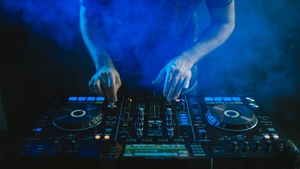 Fiul unui celebru cântăreț, găsit mort într-un lac din Georgia! Tânărul de 27 de ani era un DJ promițător