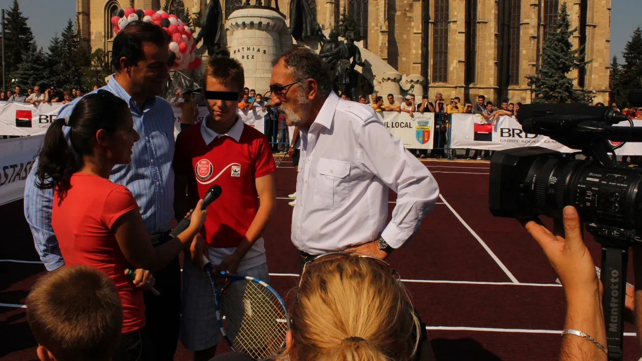 “Elevul anului 2011” e fan Armani şi visează la un prototip Audi! Cel mai bogat adolescent din Cluj are o casă cu şase garaje!