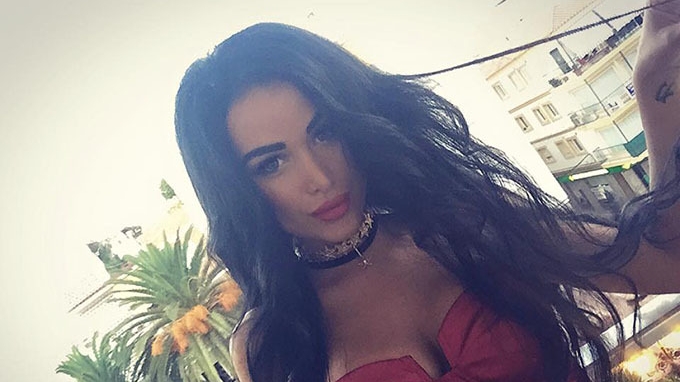 DANIELA CRUDU le-a dat vestea fanilor: ce bărbat celebru a pus ochii pe brunetă!