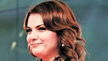 N-ai fi crezut niciodata ca o s-o vezi asa! Malvina Cervenschi a renuntat la look-ul care a consacrat-o