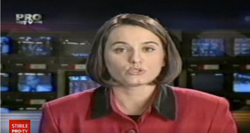 Primul jurnal Știrile Pro TV prezentat de Andreea Esca pe 1 decembrie 1995. Detaliul ciudat observat în aceste imagini