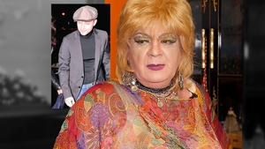 Celebra Madame Clarence: ”…Dani Oțil e foarte dotat…” Cel mai cunoscut travesti din istoria României s-a întors și dă din casă despre ”micuțul prezentator”!