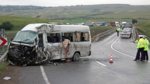 Accident GRAV cu 16 VICTIME. PLAN ROŞU de interventie