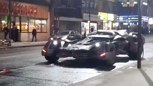 VIDEO| Mașina lui Batman, ridicată de poliție