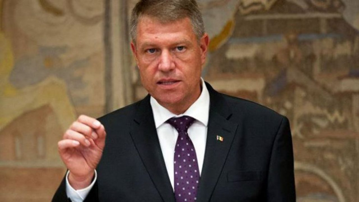 Klaus Iohannis: ”Azi e ziua campionilor cu ștampila ”votat” în mână”