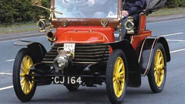 O masina de peste o suta de ani inca merge struna