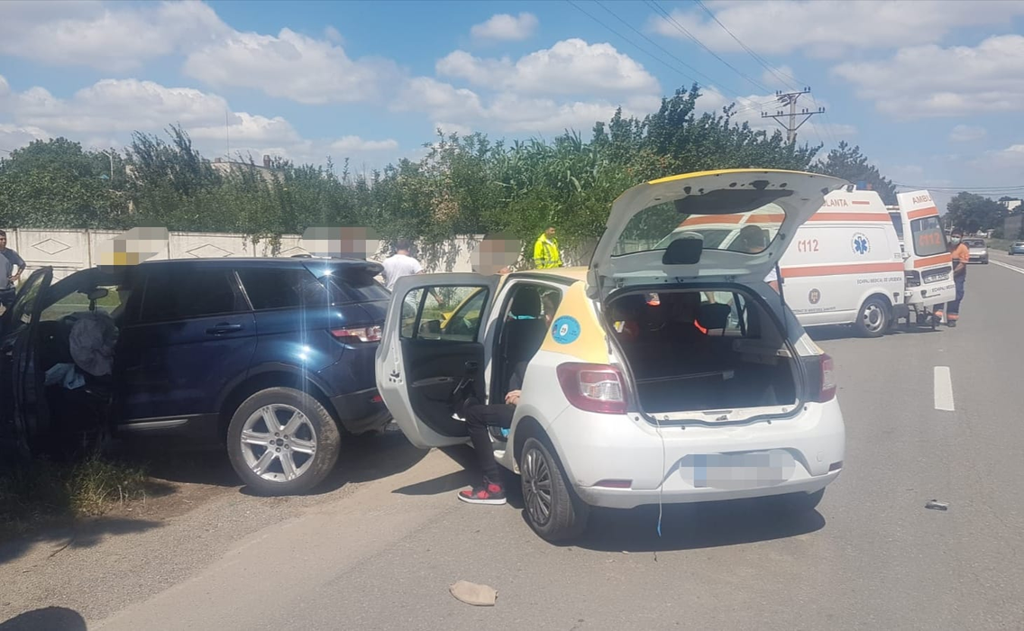 Accident grav în Ialomița. Un șofer a murit, iar alte două victime sunt în stare critică