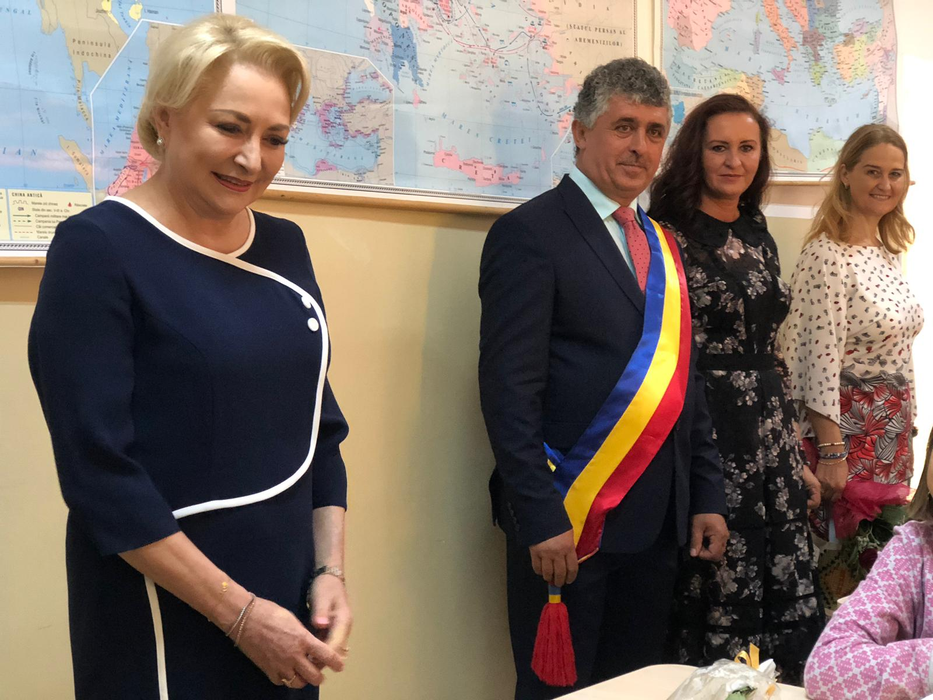 Premierul Viorica Dăncilă, mesaj cu ocazia deschiderii noului an școlar: ”Am credința că România va crește doar dacă educația va crește”